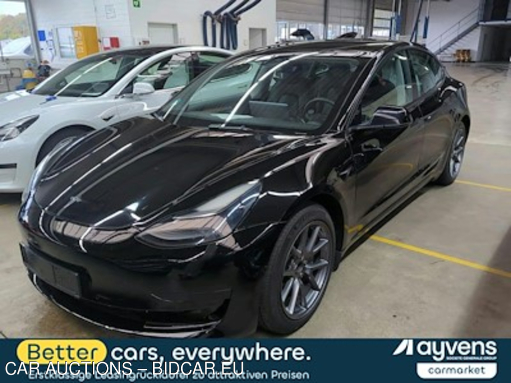 Tesla Model 3 standar d Reichweite Plus Hinterradantrieb