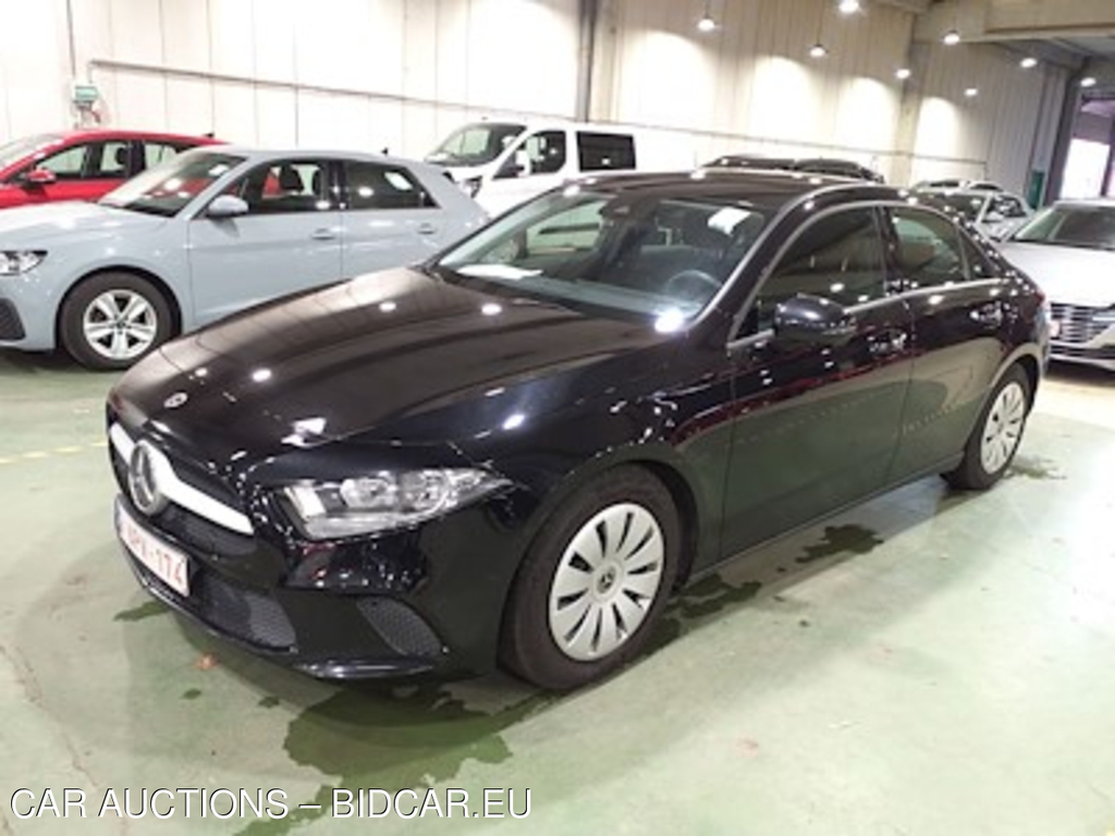 Mercedes-Benz Class A sedan v177 A 180