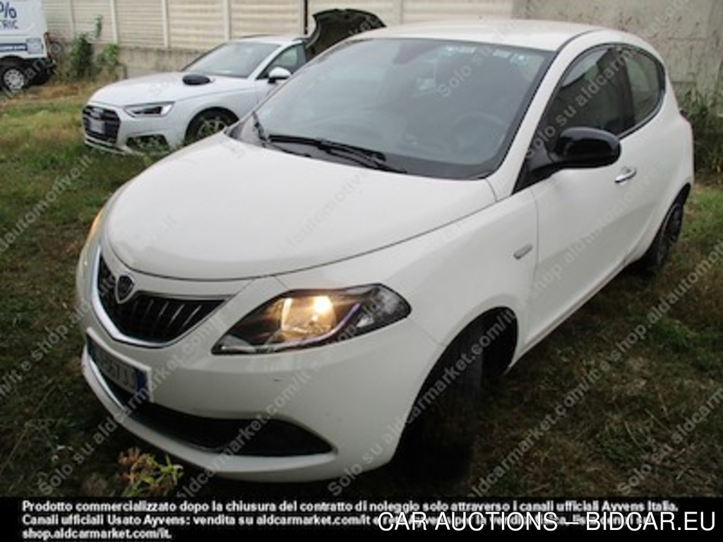 Lancia ypsilon ecochic 1.0 firefly 70cv -