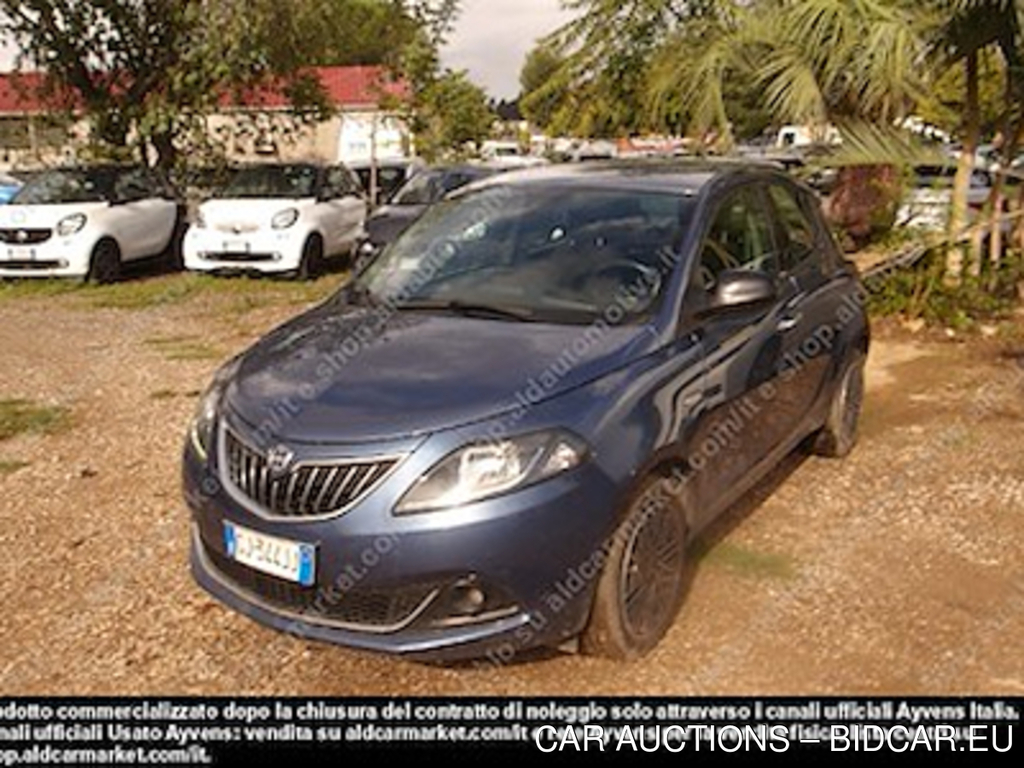 Lancia ypsilon ecochic 1.0 firefly 70cv -
