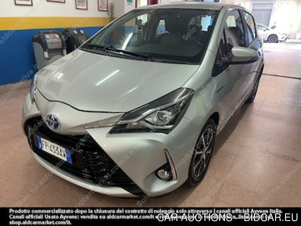 Toyota yaris 1.5 hybrid active hatchback -