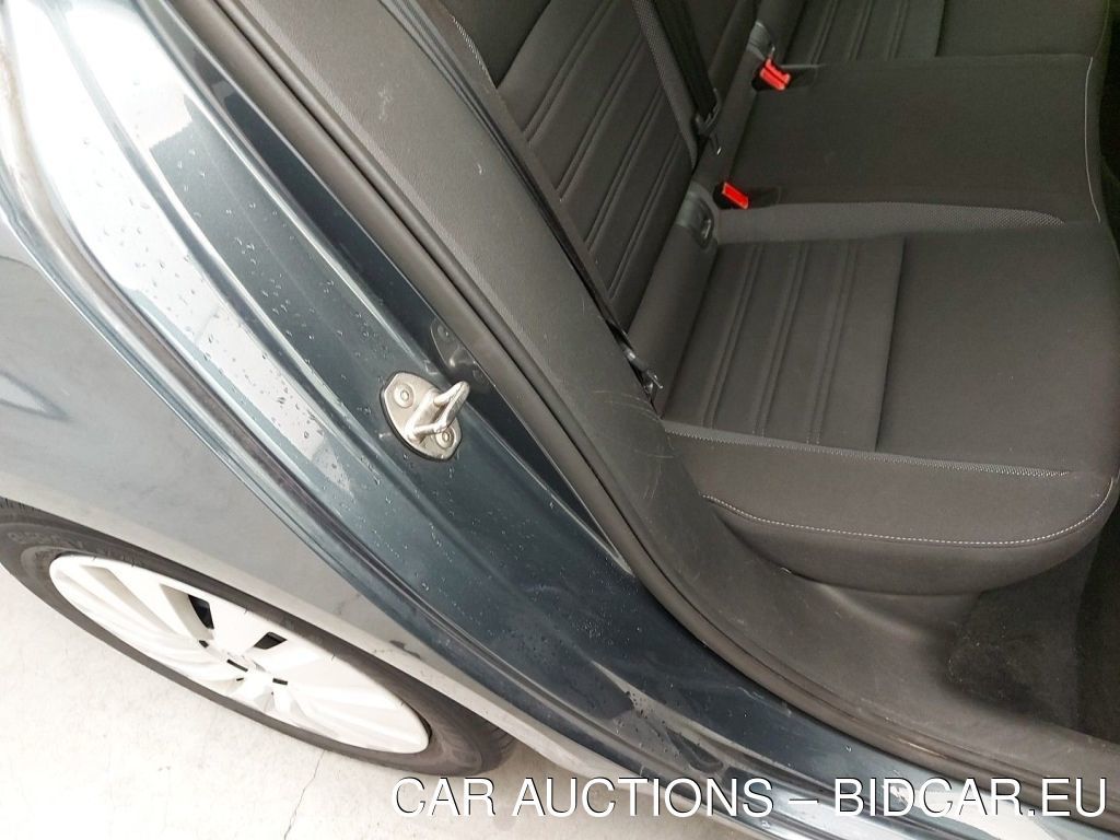 Skoda Octaviacombi-5e COMBI 1.6 CRTDI GREENTEC 85KW AMBITION 5D, 2019