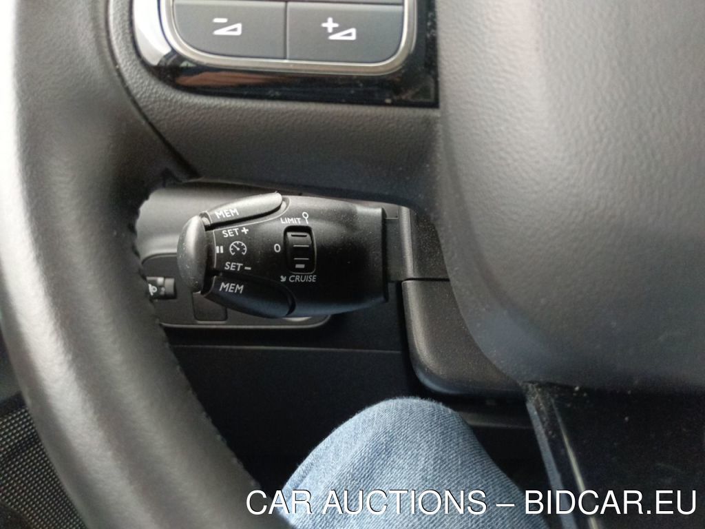 Citroen C3 1.5 BLUEHDI 100 S&S MAN6 SHINE 5D, 2022