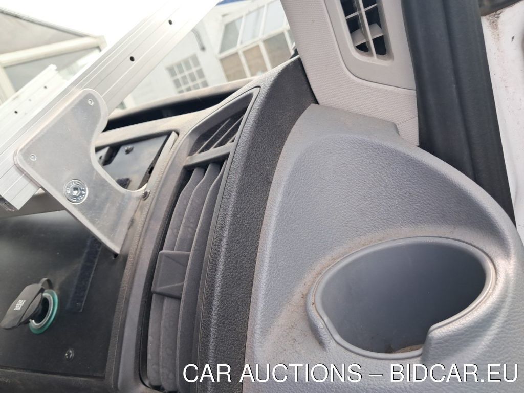 Ford Transit 350M 2.0TD 130PK 96KW M6 TREND 4D, 2019