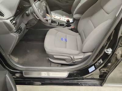 Hyundai Ioniq 1.6 GDI ISG DCT HYBRIDE FEEL 5D, 2021