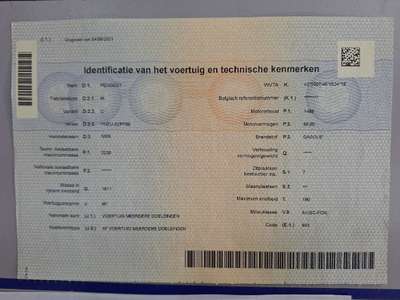 Peugeot 5008 FL20. PEUGEOT 5008 1.5 BLUEHDI 96KW S&amp;S EAT8 ALLURE PACK, 2021