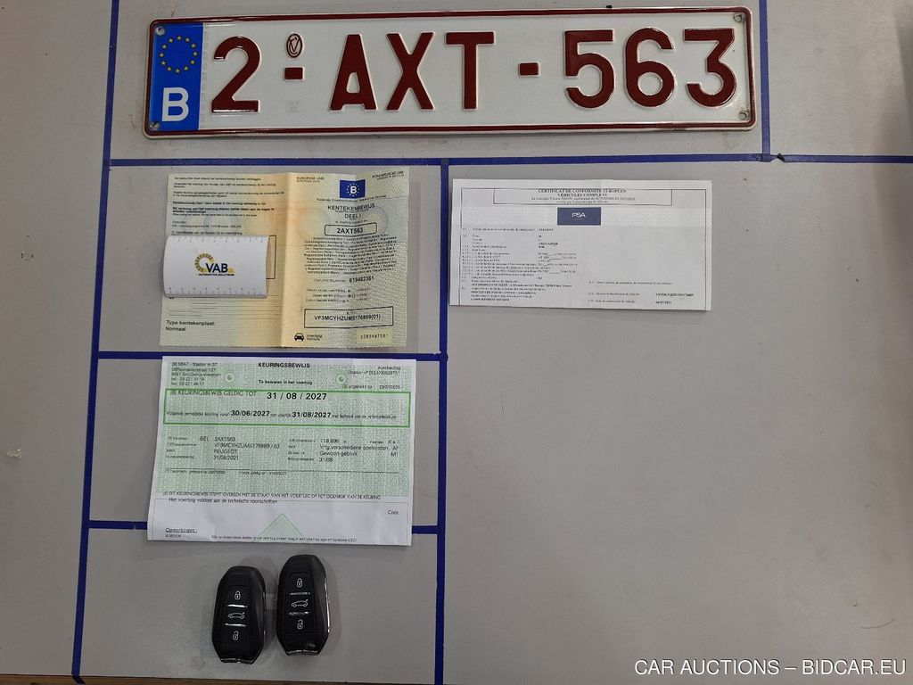 Peugeot 5008 FL20. PEUGEOT 5008 1.5 BLUEHDI 96KW S&S EAT8 ALLURE PACK, 2021