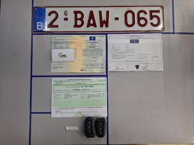 Peugeot 5008 FL20. PEUGEOT 5008 1.5 BLUEHDI 96KW S&S EAT8 ALLURE 5D, 2021