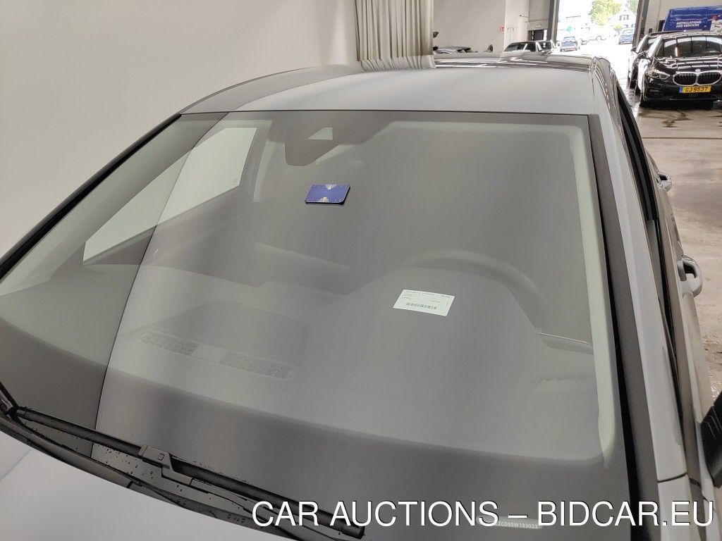 Volkswagen Golf-viii-lim-d VIII 1.5 TSI 85KW LIFE BUSINESS 5D, 2025