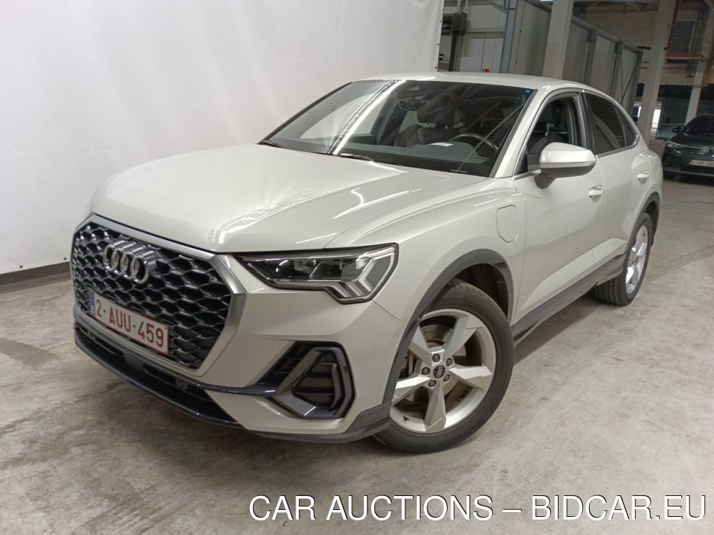 Audi Q3-sportback SPORTBACK 45 TFSI E S TRONIC 5D, 2021