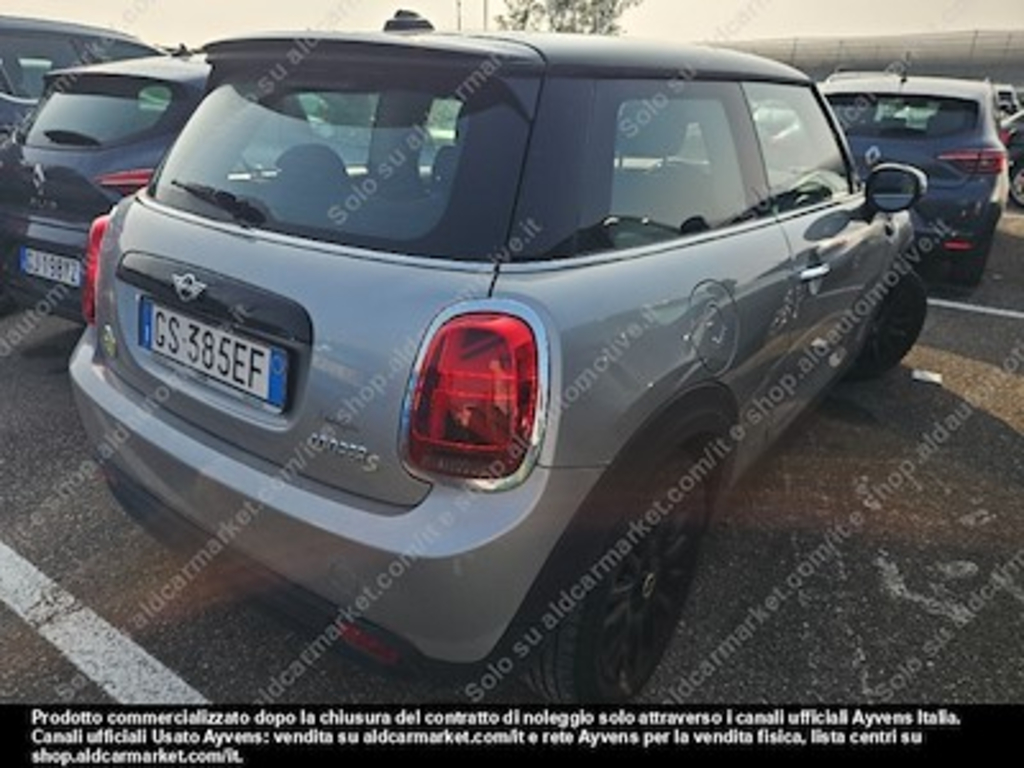 MINI cooper SE essential -