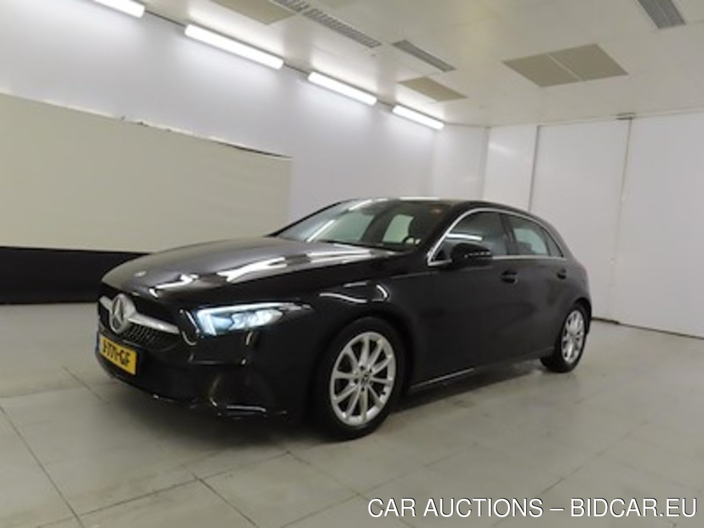 Mercedes-Benz A-klasse A 180 7G-DCT Business Solution Luxury 5d