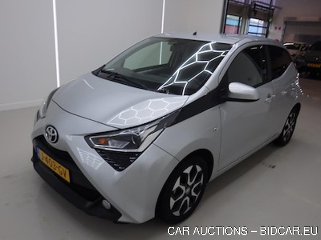 Toyota Aygo 1.0 VVT-i x-joy x-shift 5d