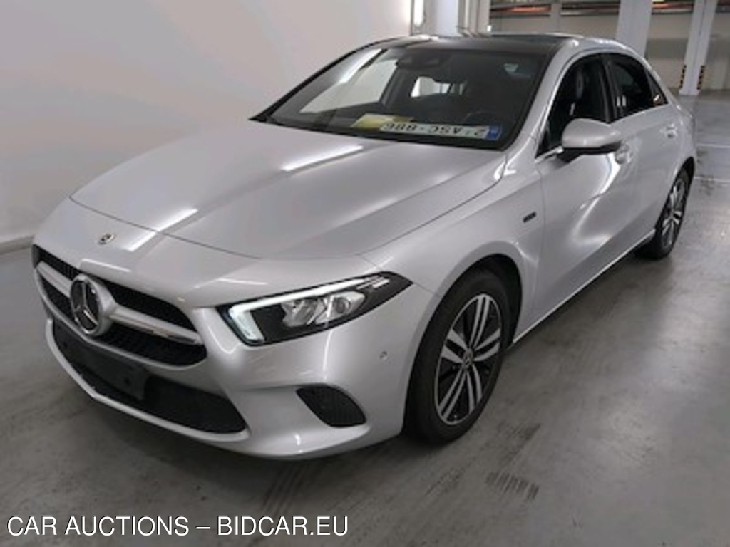 Mercedes-Benz Class A sedan v177 A 250 e PHEV Business Solution