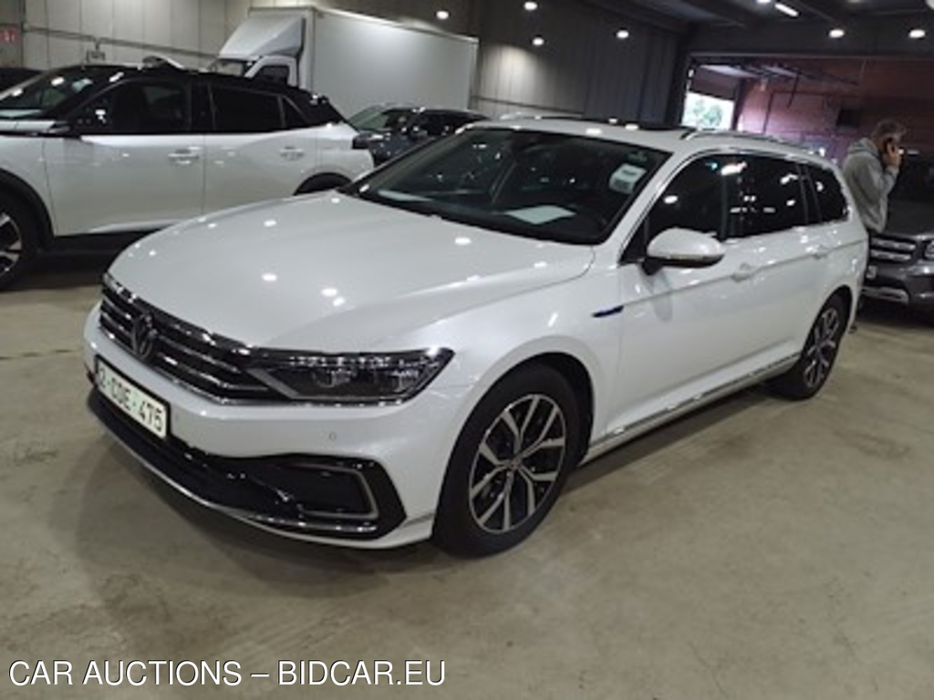Volkswagen Passat variant 1.4 TSI MSQ VARIANT GTE BUSINESS