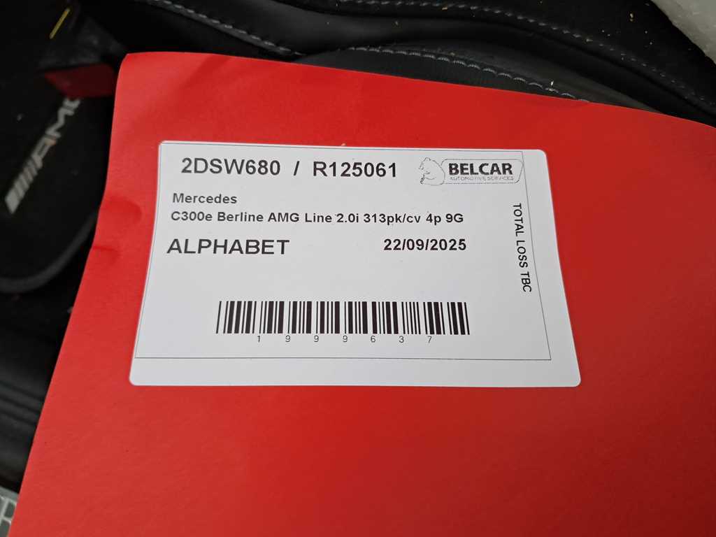 Mercedes C-Klasse C300e Berline AMG Line 2.0i 313pk/cv 4p 9G-Tronic, 2023