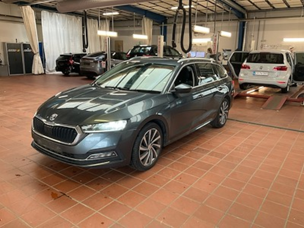 Skoda OCTAVIA Combi Business Executive A8 2.0 TDI 150 UA!