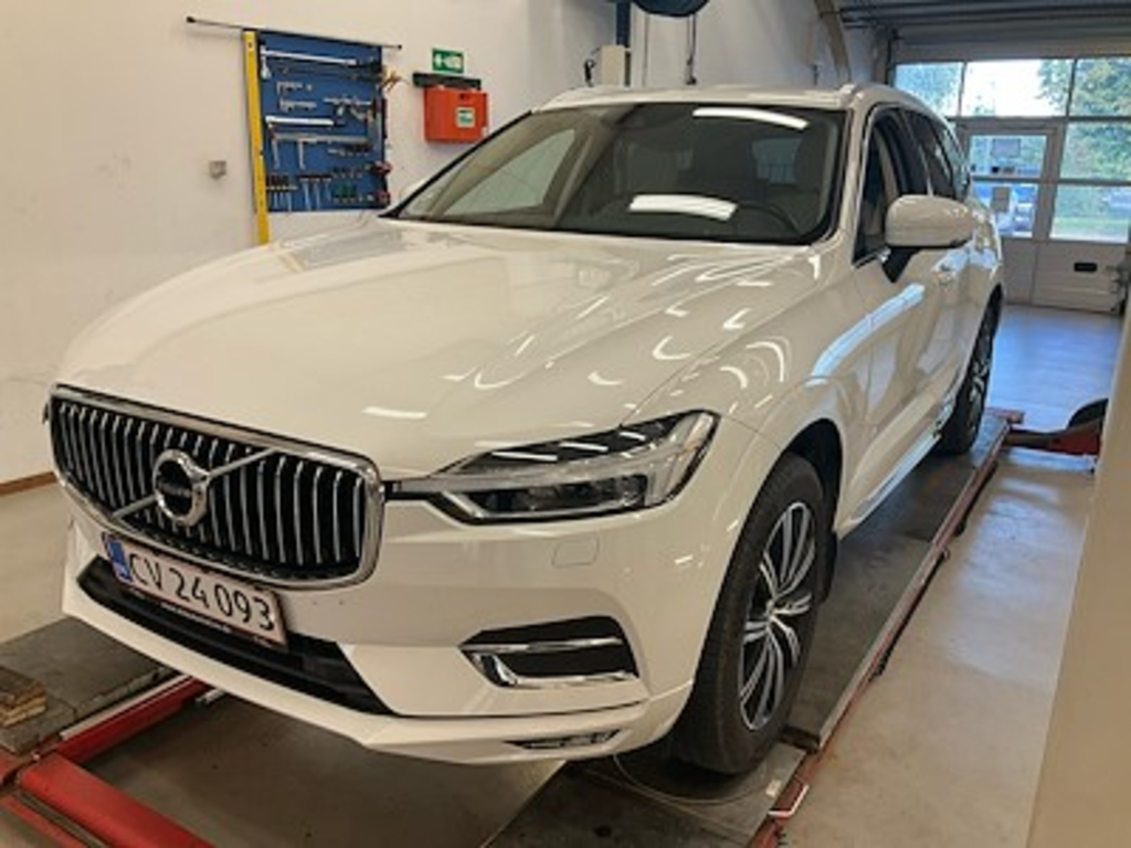 Volvo XC60 2.0 B4 D 197 AWD INSCRIPTION AUTO UA!