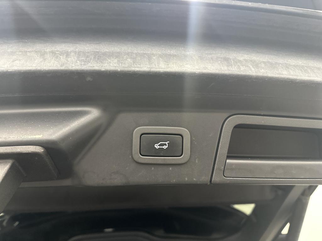 Land Rover Range rov ER VELAR 2.0 P300 R-DYNAMIC SE AUTO 4WD