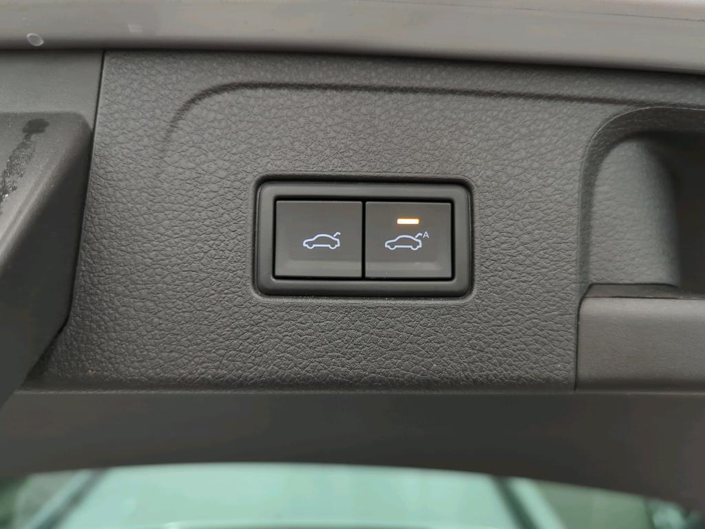 Volkswagen PASSAT 2.0 TDI SCR BUSINESS DSG