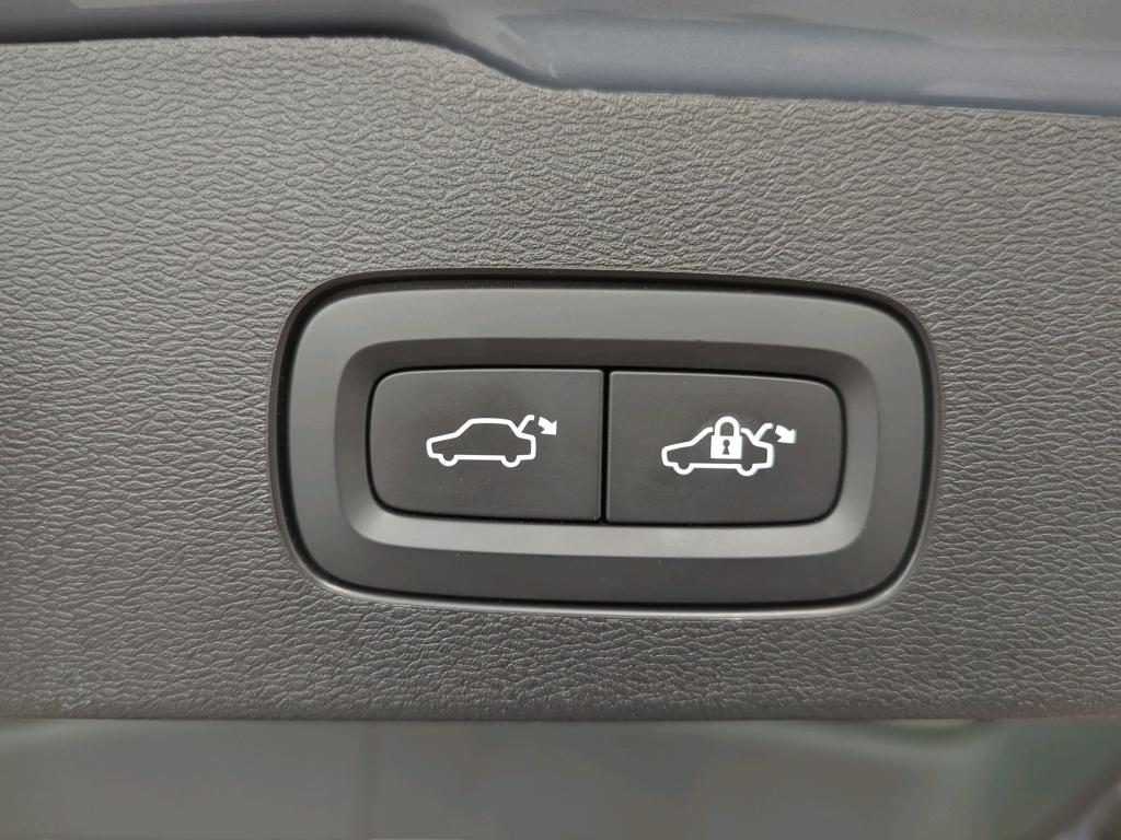 Volvo V60 2.0 B4 DIESEL MOMENTUM GEARTRONIC