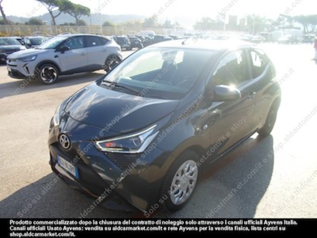 Toyota aygo connect 1.0 vvt-i x-business -