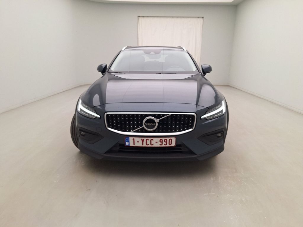 Volvo V60-crosscountr 18. VOLVO V60 CROSS COUNTRY D4 4X4 GEARTRONIC CROSS CO, 2020