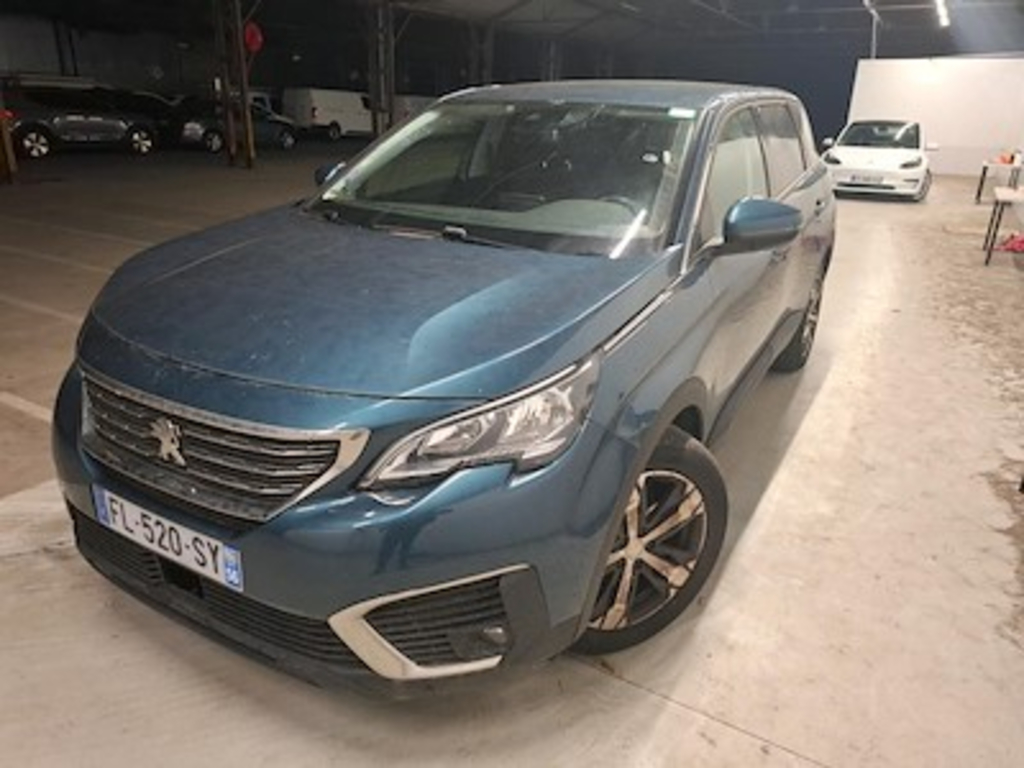 Peugeot 5008 5008 1.2 PureTech 130ch E6.3 Active Business S&S EAT8 6cv // VEHICULE GRELE - HAIL CAR