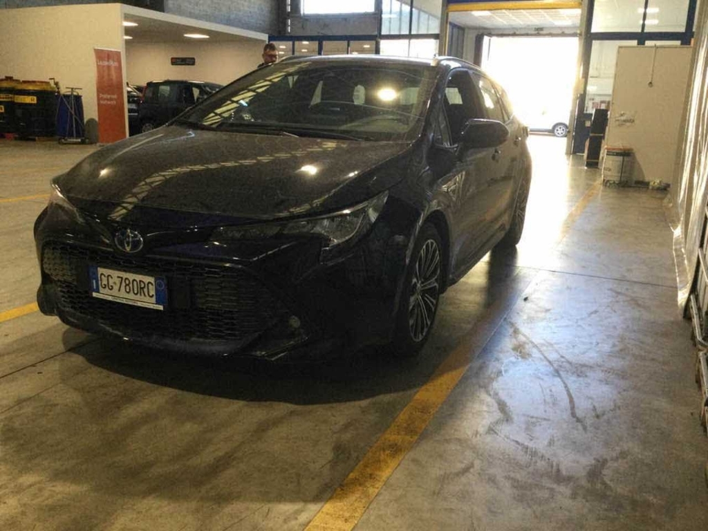 Toyota Corolla TS 2.0 Hybrid Business, 2021