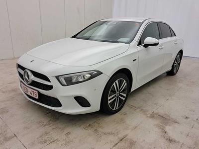 Mercedes A-Klasse A250e Limousine Business Solution 1.3i 218pk/cv 4p 8G-DCT, 2021