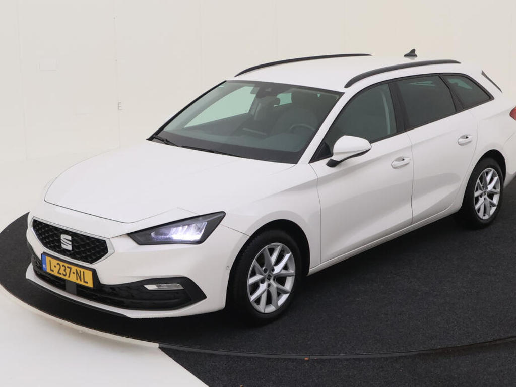 Seat Leon sportstourer 1.5 TSI 130PK STYLE BUSINESS INTENSE TREKHAAK, 2021