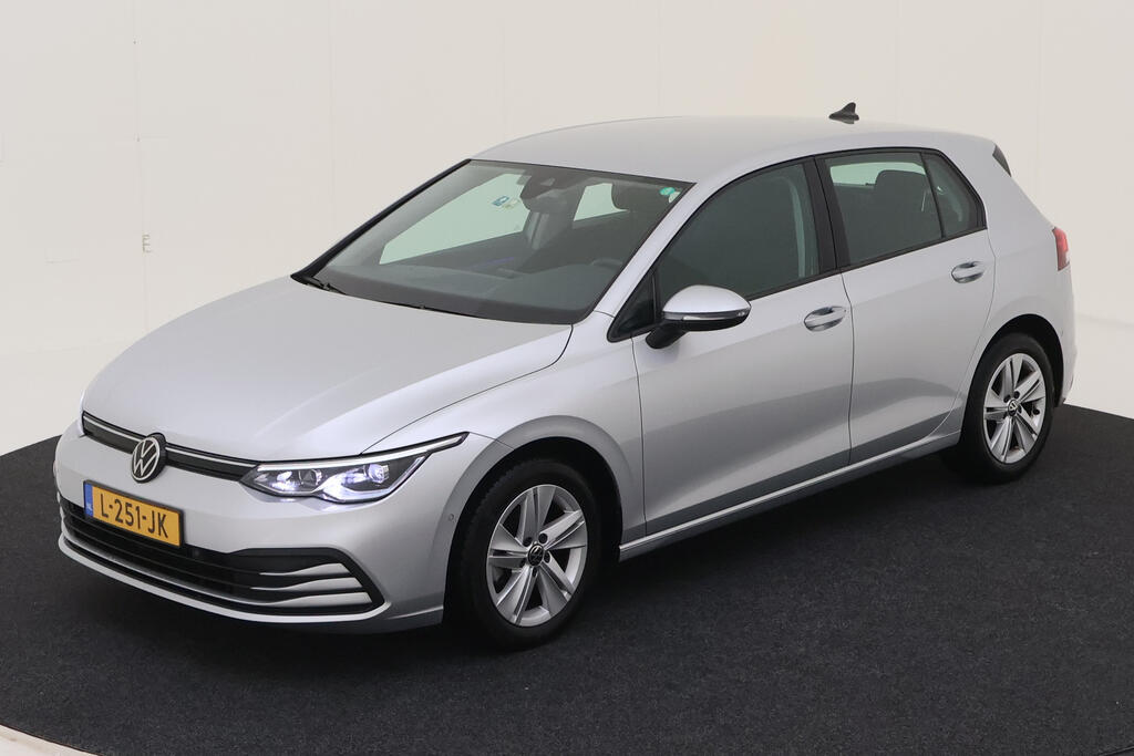 Volkswagen Golf 1.5 TSI 130PK LIFE BUSINESS CAMERA, 2021