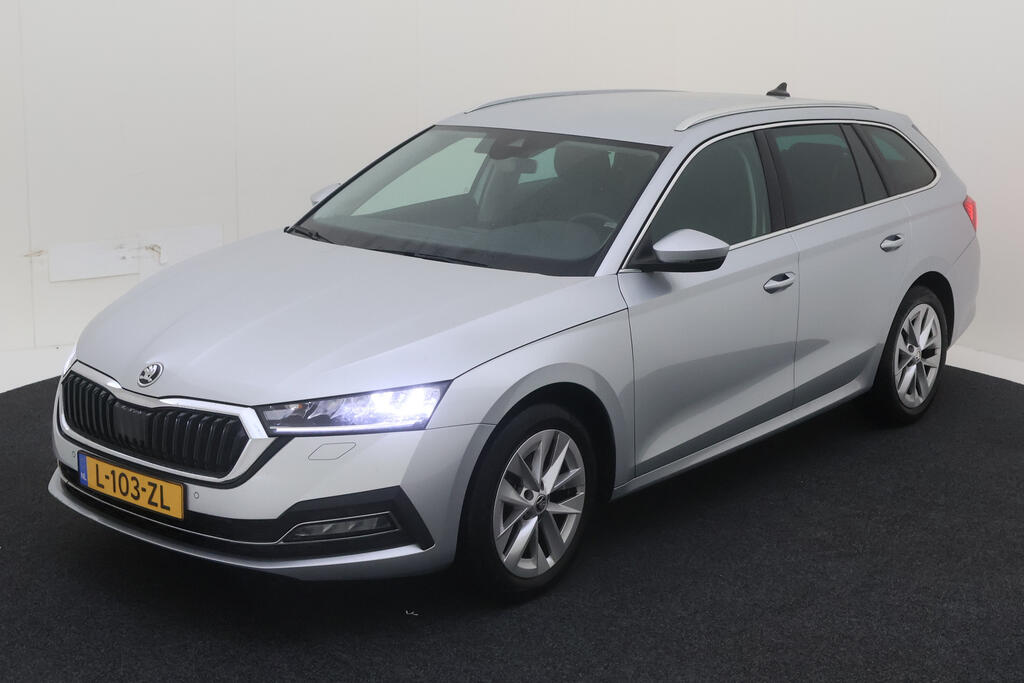 Skoda Octavia combi 1.0 TSI 110PK AMBITION ACC WINTER CAMERA TREKHAAK, 2020