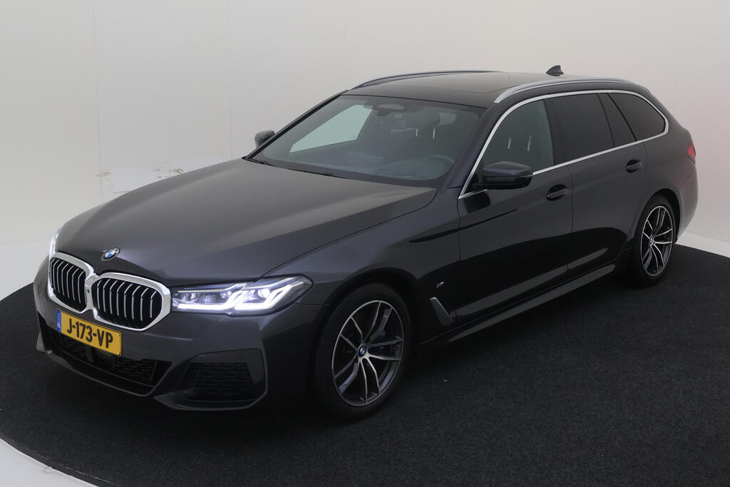BMW 5-SERIE TOURING 530I 252PK XDRIVE AUT HIGH EXEC EDIT M-SPOT COPILOT HUD PANO H&amp;K, 2020