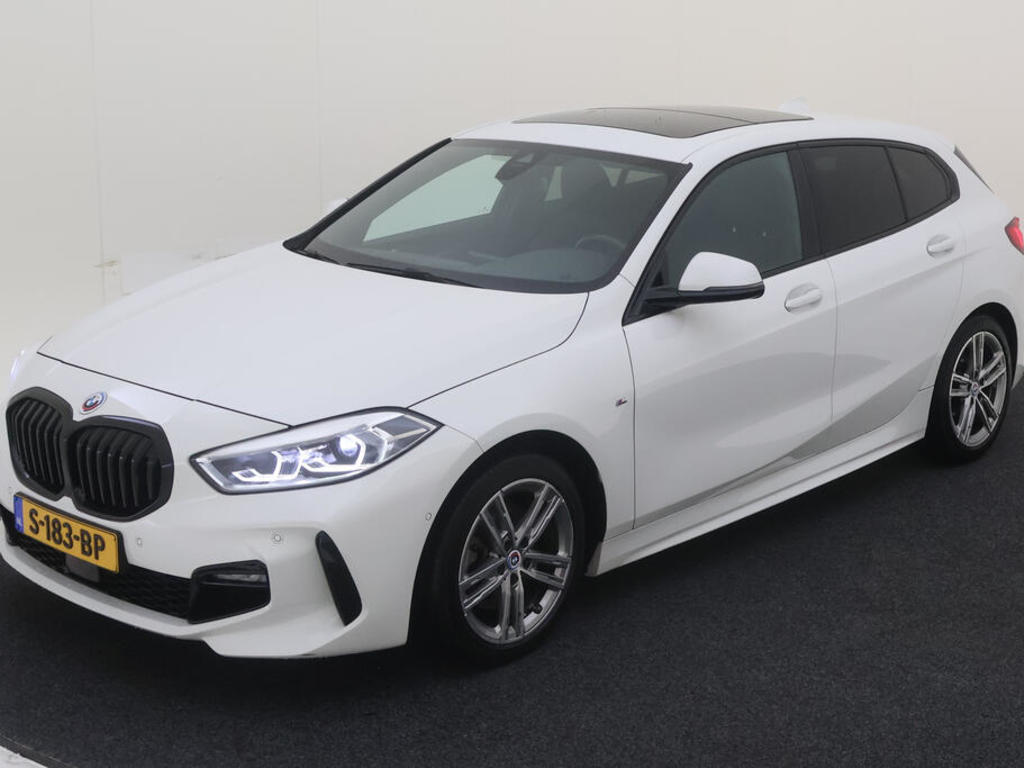 BMW 1-SERIE 118I 136PK AUT INTRODUCTION EDITION M-SPORT PREMIUM TRAVEL HAAK BMW M 50 JAHRE, 2023