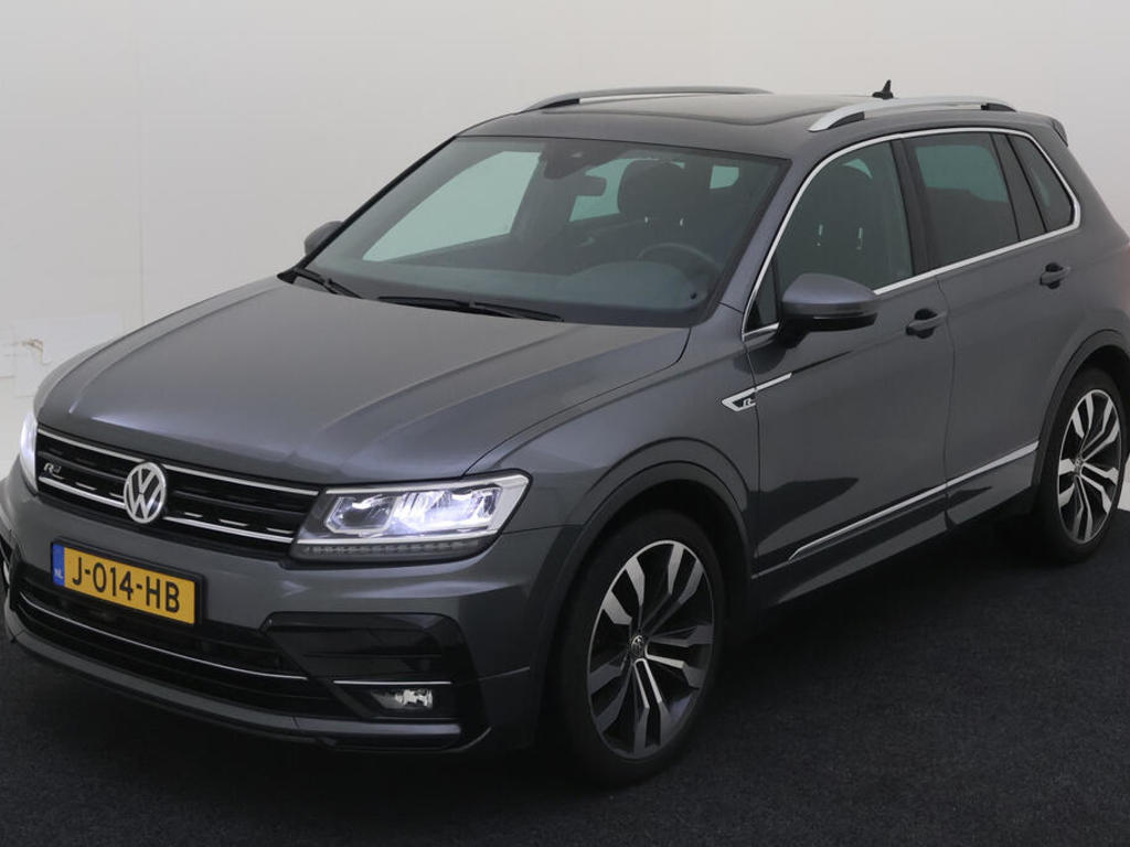 Volkswagen Tiguan 1.5 TSI 150PK DSG HIGHLINE BUSINESS R WINTER EXECUTIVE PANO TREKHAAK, 2020