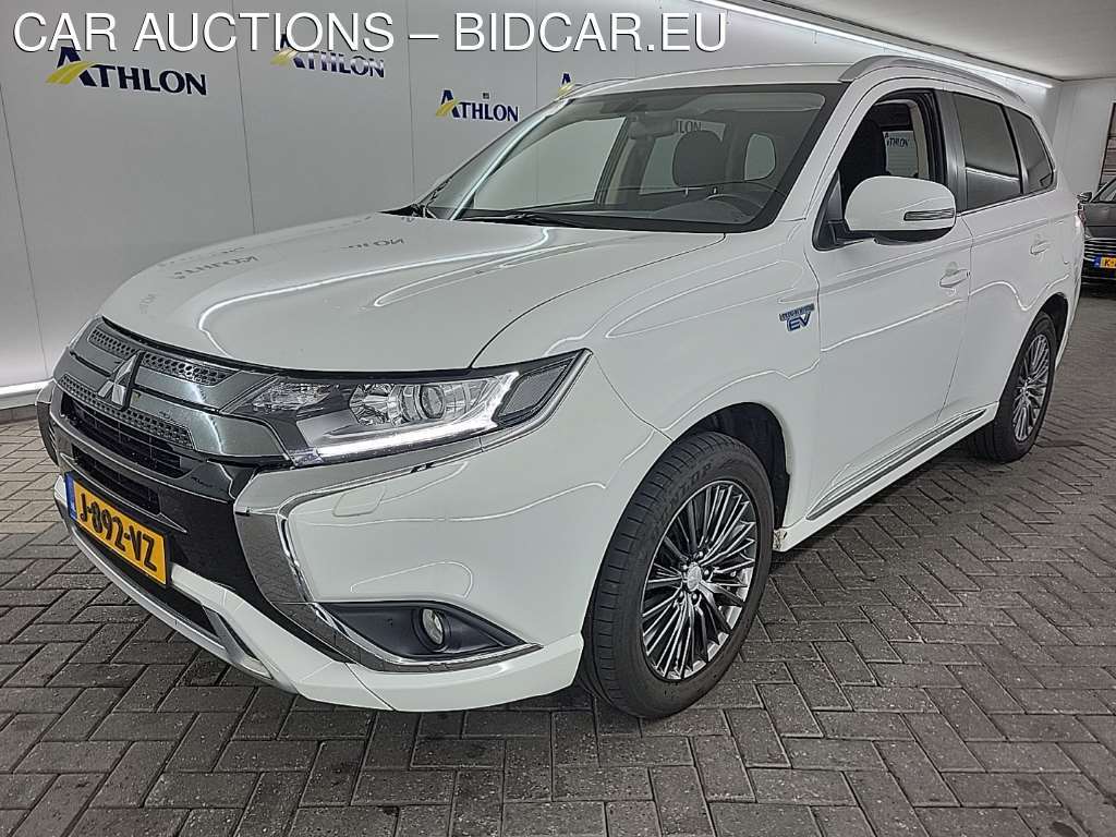 Mitsubishi Outlander PHEV PURE 5D 165KW, 2020