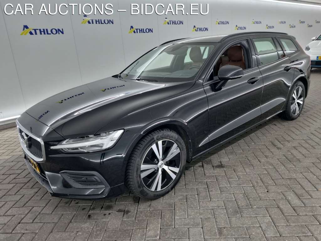 Volvo V60 B3 AUTOMAAT MOMENTUM ADVANTAGE 5D 120KW, 2021