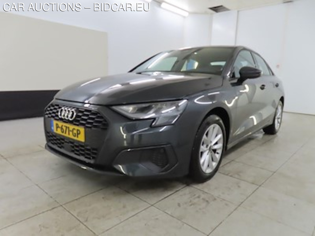 Audi A3 limousine 30 TFSI S tronic Pro Line 4d