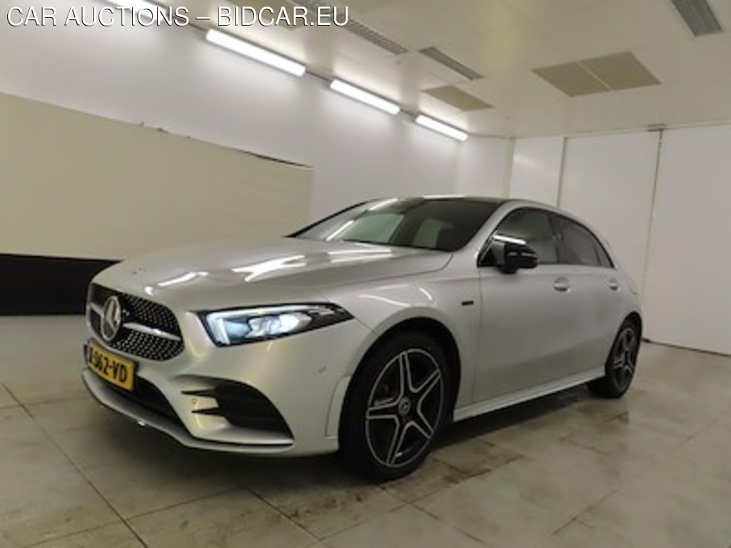Mercedes-Benz A-klasse A 250 e 8G-DCT Business Sol AMG Limited 5d