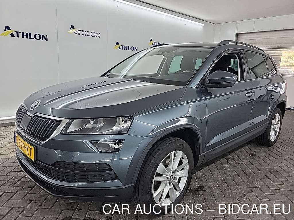 Skoda Karoq 1.0 TSI GREENTECH BUSINESS EDITION 5D 81KW, 2021