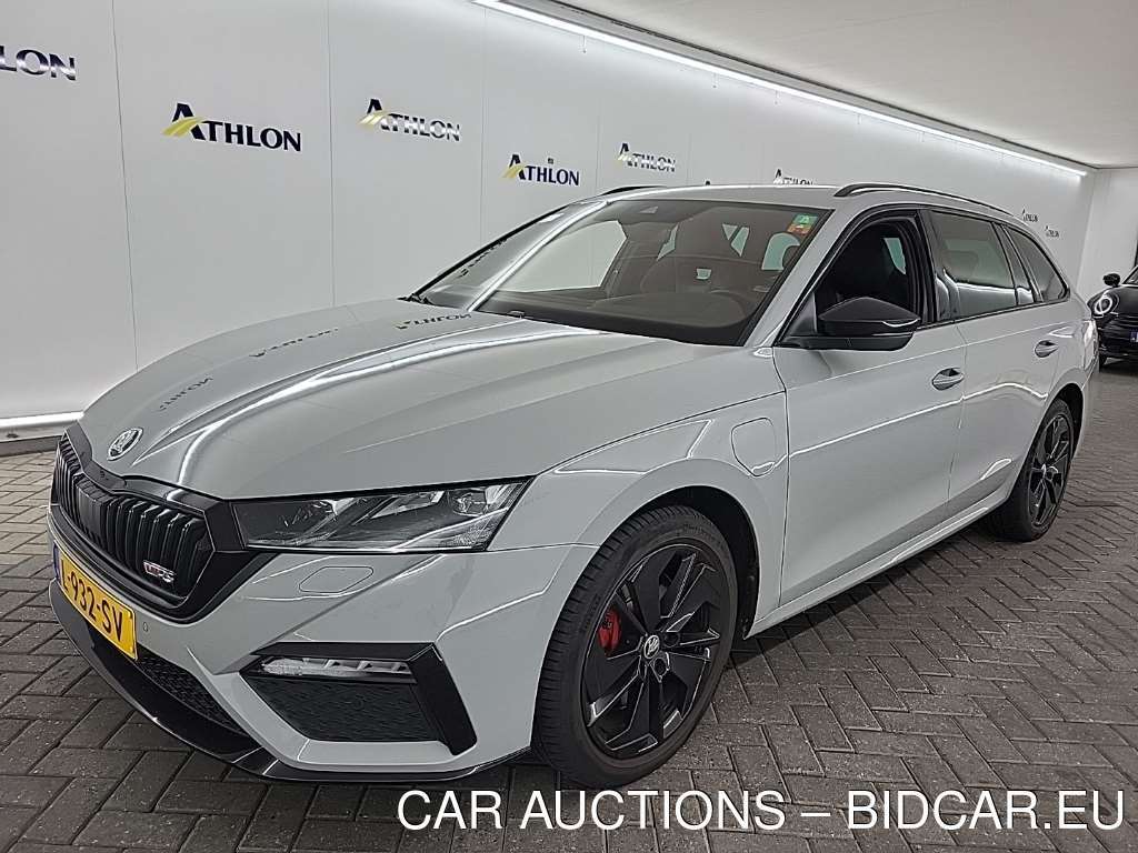 Skoda Octavia combi 1.4 TSI IV PHEV DSG RS IV BUSINESS 5D 180KW, 2021