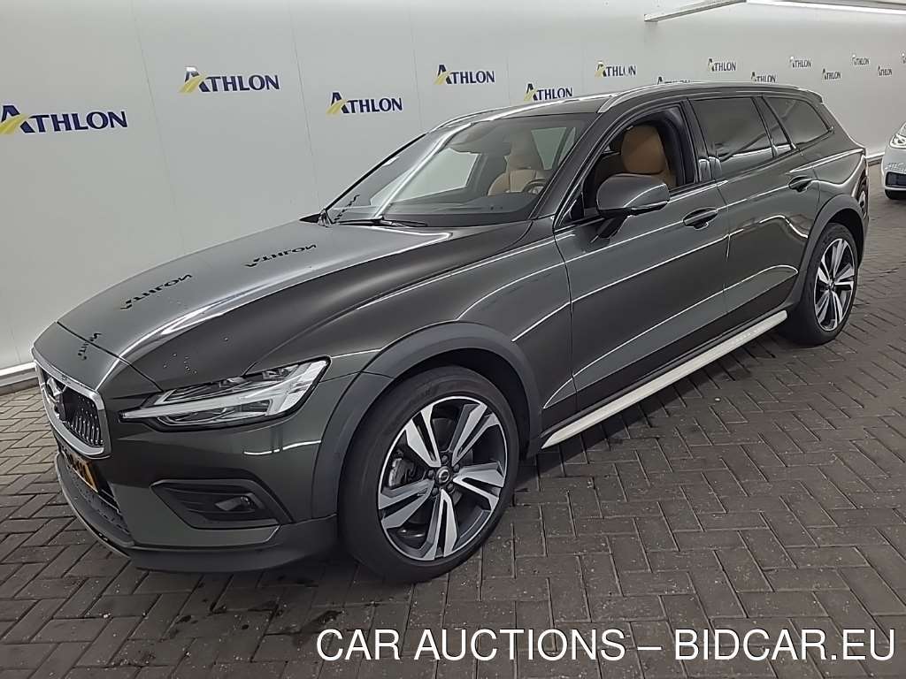 Volvo V60 cross count B5 AWD AUTOMAAT PRO 5D 184KW, 2021