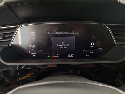 Audi E-tron-gen 19 BEV. AUDI E-TRON 55 QUATTRO S-LINE 5D, 2021