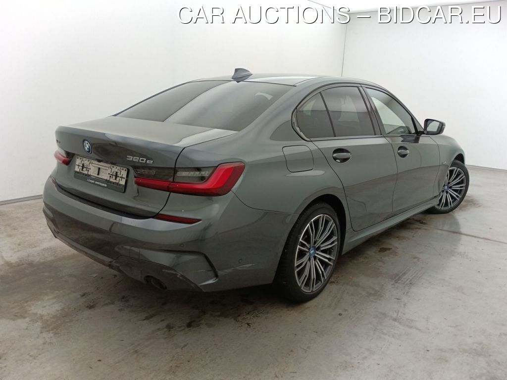 BMW Serie3-g20 REEKS BERLINE 320E (150 KW) 4D, 2022