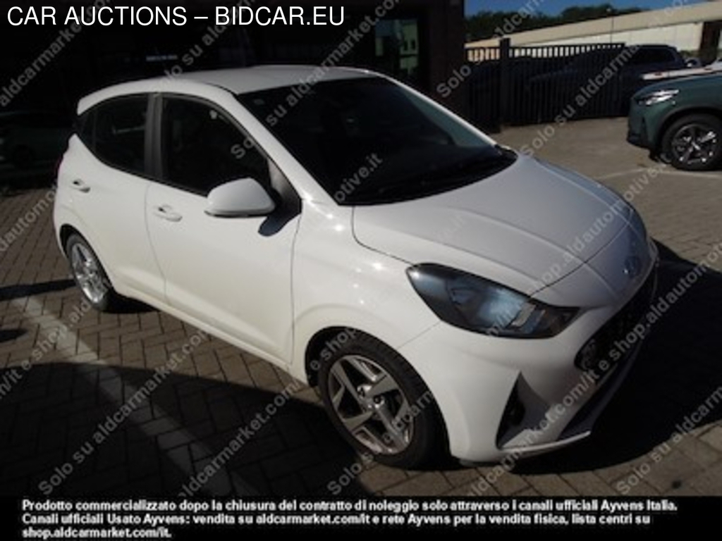 Hyundai i10 1.0 mpi tech hatchback -