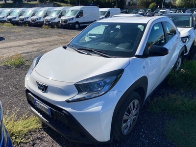 Toyota Aygo X 1.0B (72 CV) Active S-CVT, 2024