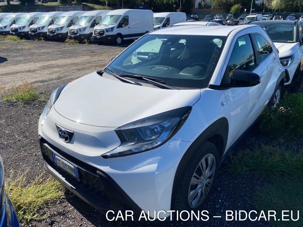 Toyota Aygo X 1.0B (72 CV) Active S-CVT, 2024