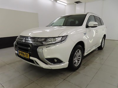 Mitsubishi Outlander PHEV Pure 5d