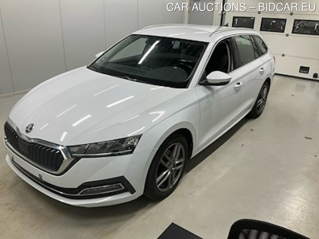 Skoda OCTAVIA 2,0 Tdi Adblue Business Execu Dsg7 Combi UA!